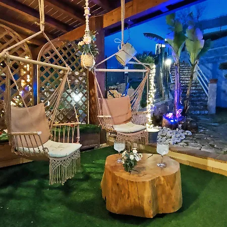 Favola B&B فندق مبيت وإفطار 4*