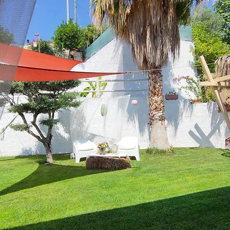 Favola Bed and breakfast 4*