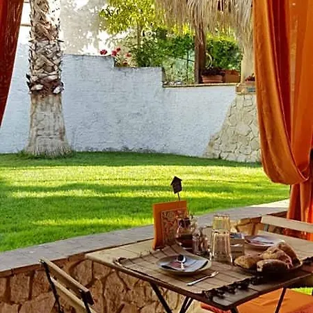 Bed & Breakfast Favola