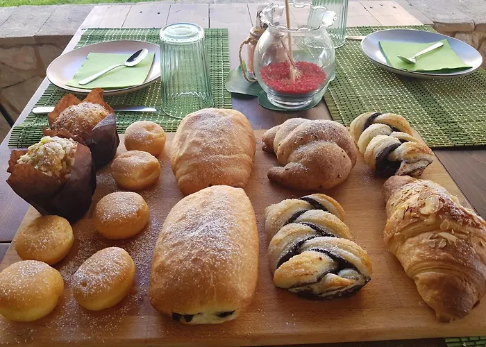 Favola Alojamento de Acomodação e Pequeno-almoço 4*